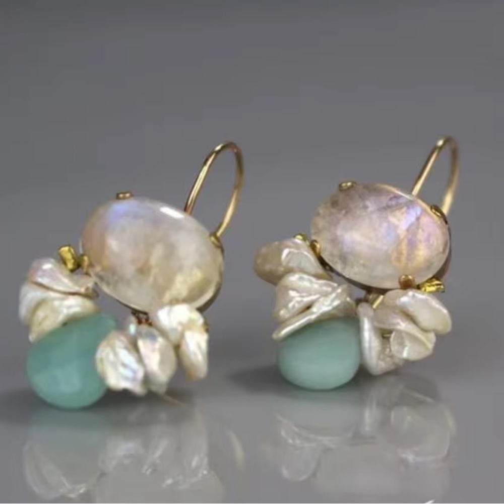 Vintage Pearl White Green Crystal Earrings - Picture 3 of 7